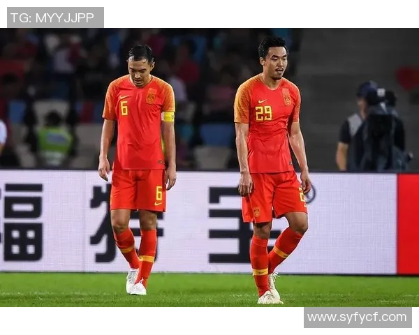 足球巨星因道义拒绝领奖引发广泛关注与热议