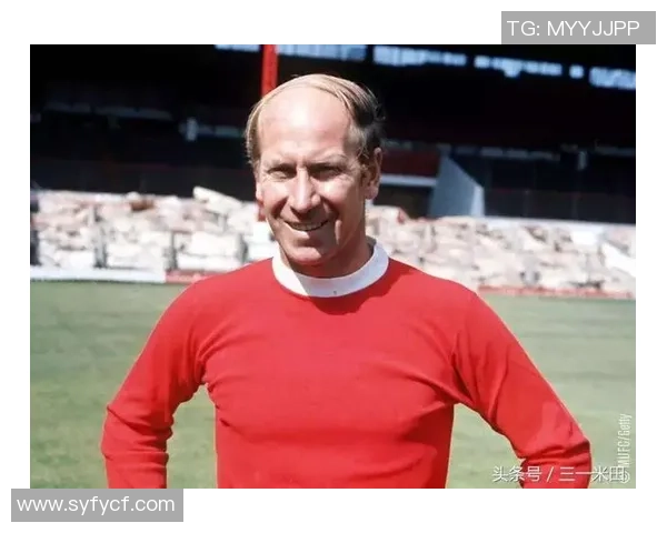 黑白画面中的传奇足迹猜球星系列揭开世界足球巨星的神秘面纱